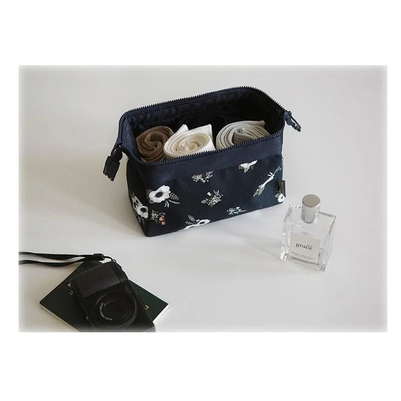 Cosmetic Bag Women Waterproof Flamingo Makeup Bags Travel Organizer Toiletries Kit