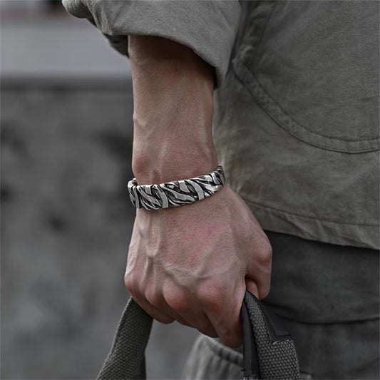 Retro C-Shaped Braided Alloy Bracelet