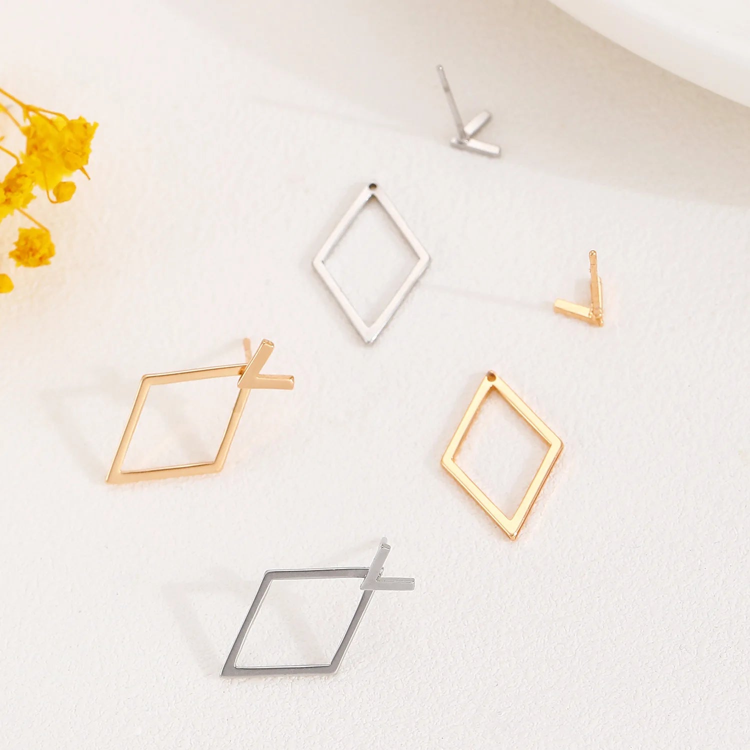 Retro Minimalist Triangle Stud Earrings