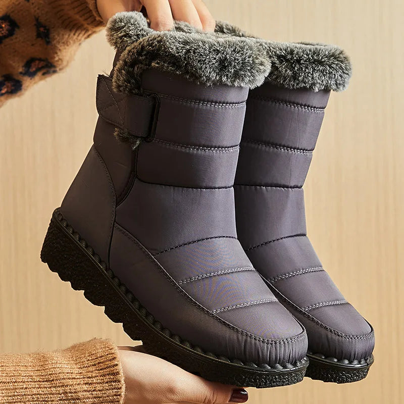Women's Winter Waterproof Snow Boots Low cut with Fur