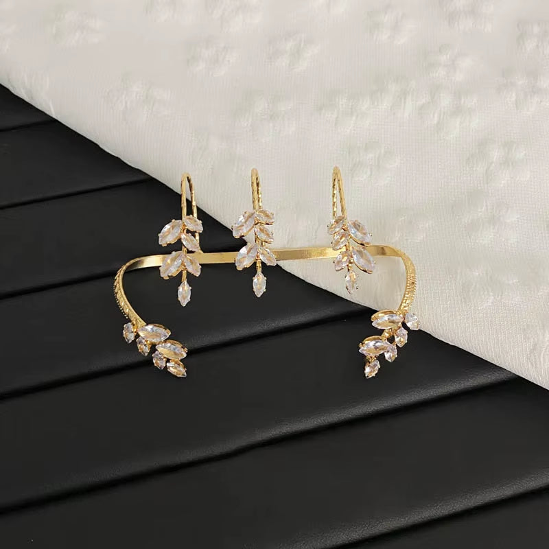 Luxury Leaf Synthetic Zircon Palm Bracelet