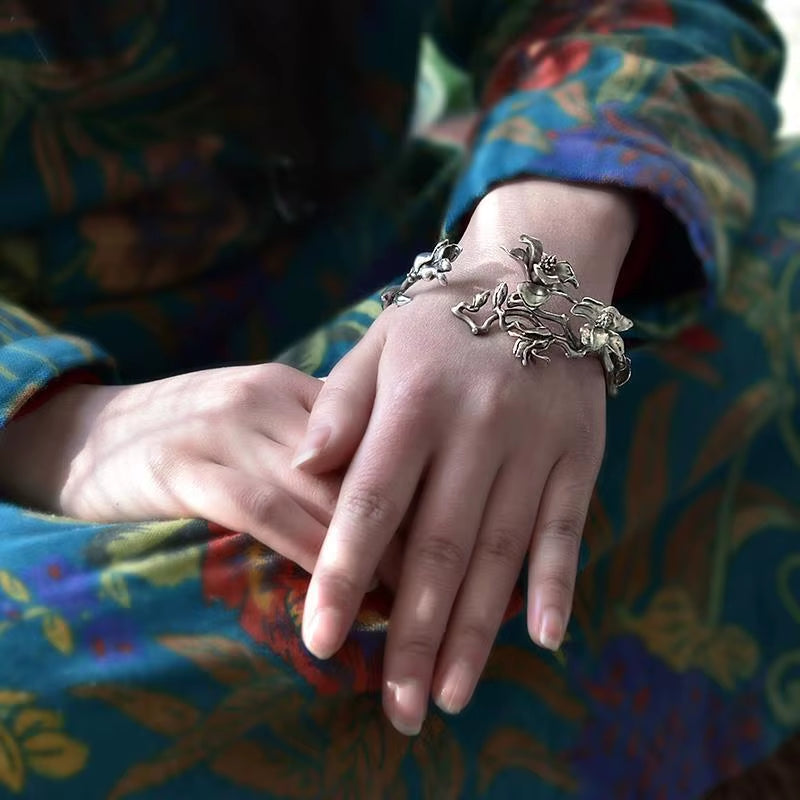 Exquisite Summer Magnolia Bracelet